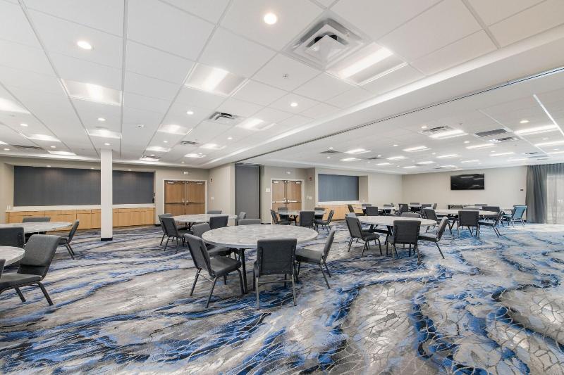 Fairfield Inn Suites By Marriott Knoxville Clinton image