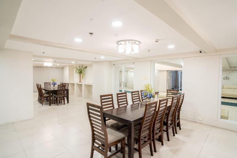 Gilmore Tower Suites By Sms Hospitality image