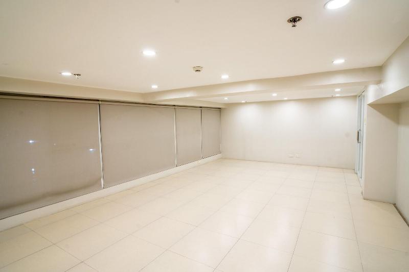 Gilmore Tower Suites By Sms Hospitality image