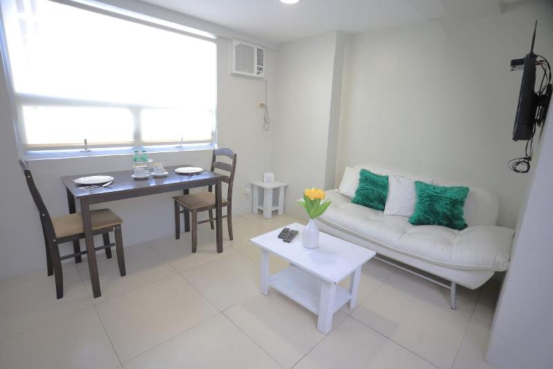 Gilmore Tower Suites By Sms Hospitality image