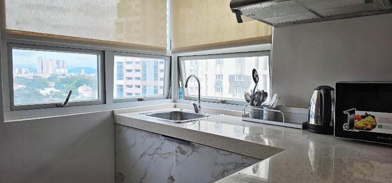 Gilmore Tower Suites By Sms Hospitality image