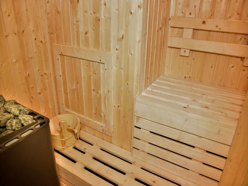 The Kaze 34 Hotel And Serviced Residence image