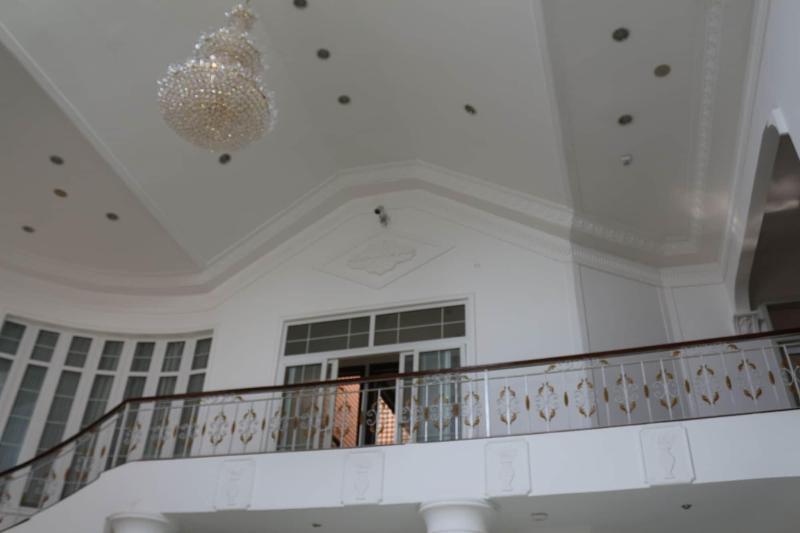 Kingsbridge Royale Hotel image