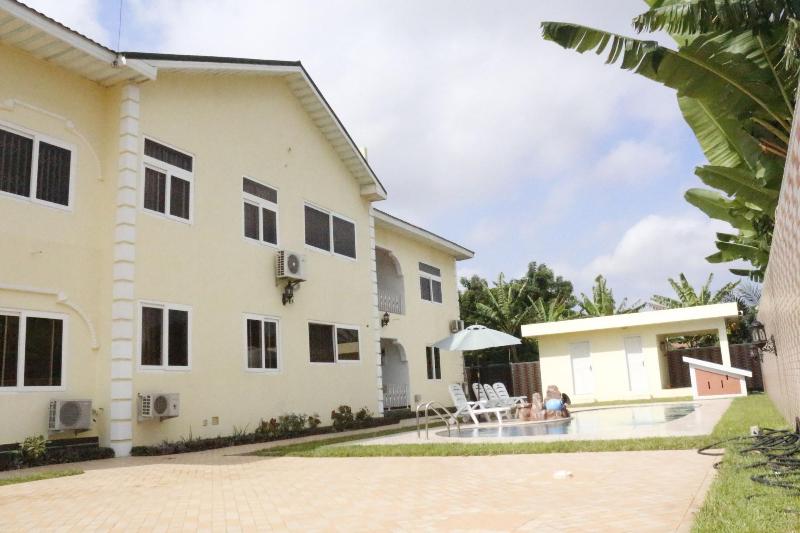Kingsbridge Royale Hotel image