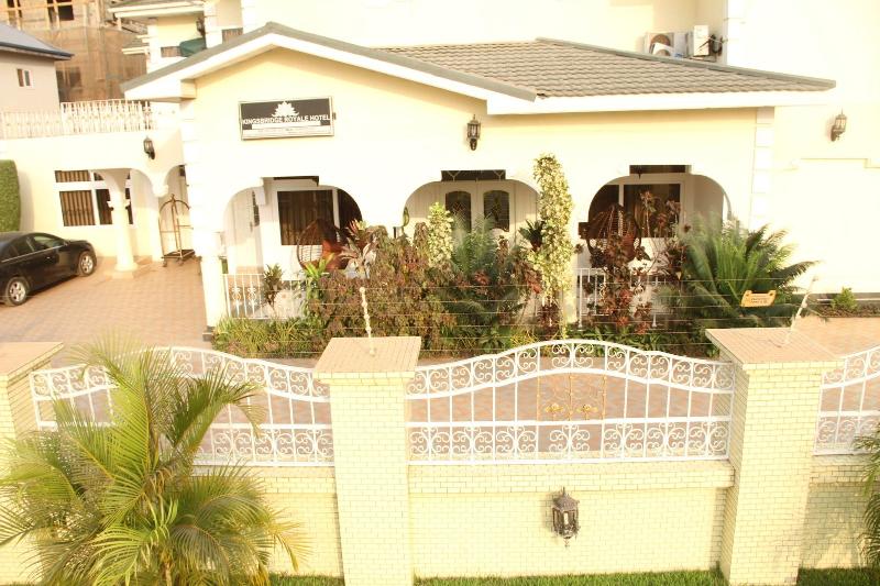 Kingsbridge Royale Hotel image