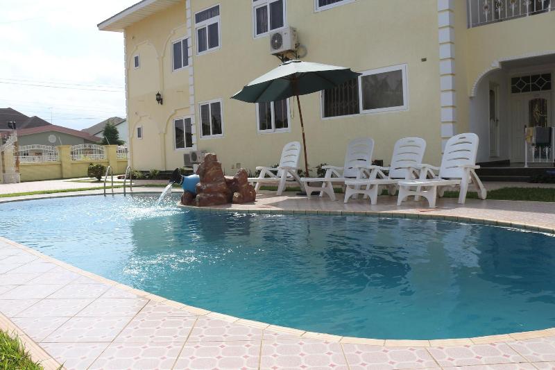 Kingsbridge Royale Hotel image