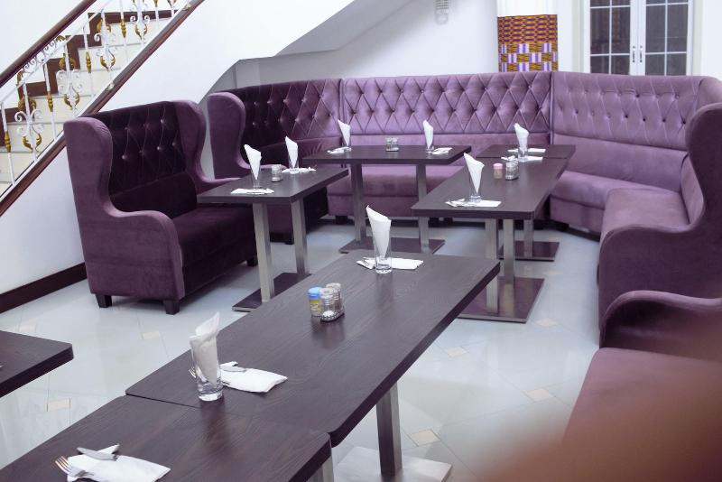 Kingsbridge Royale Hotel image