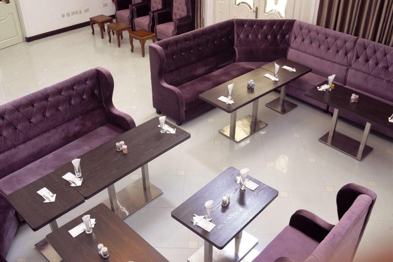 Kingsbridge Royale Hotel image