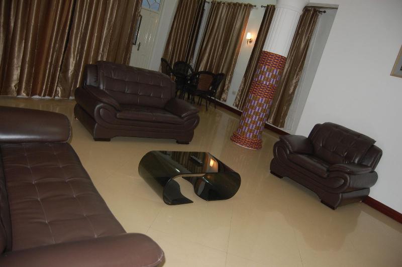 Kingsbridge Royale Hotel image