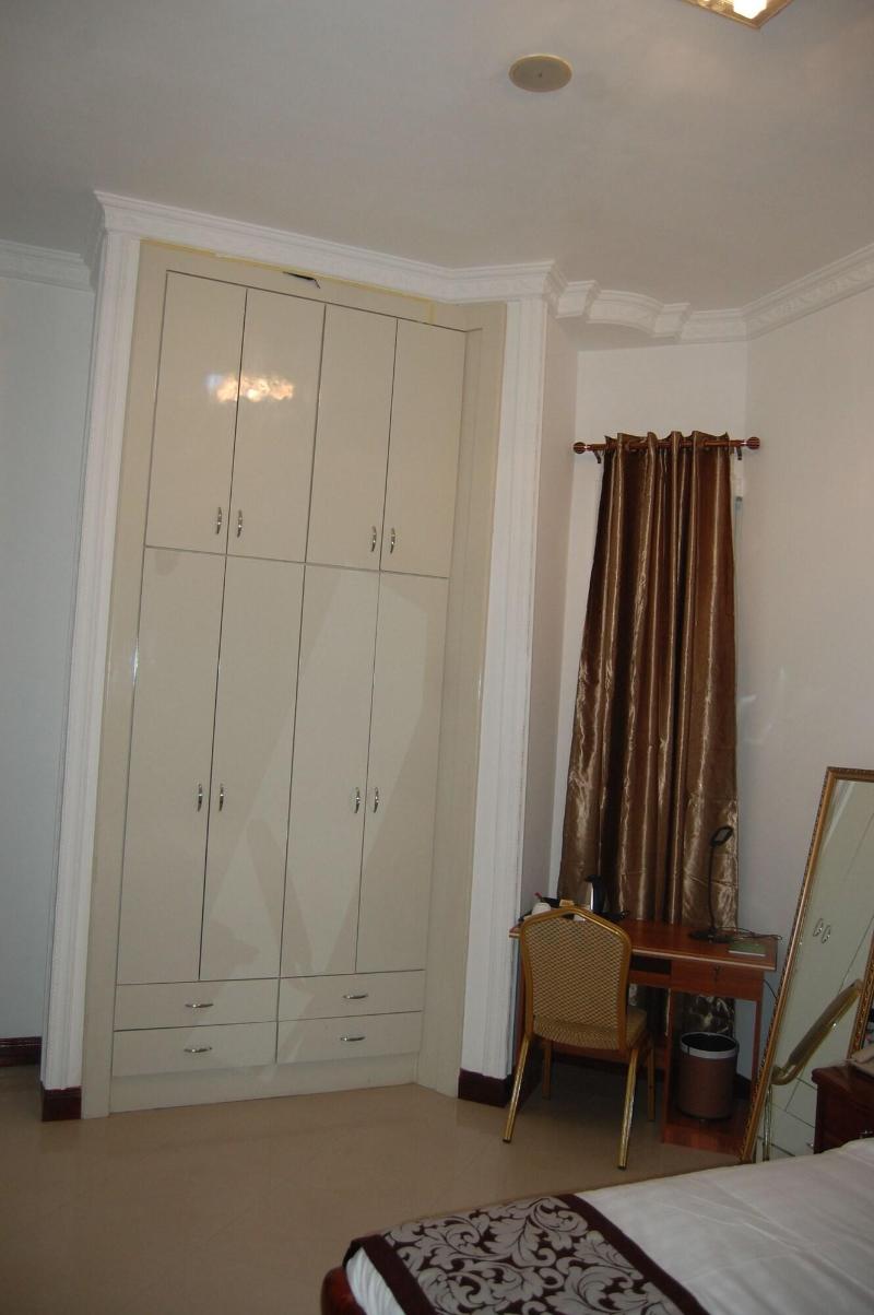 Kingsbridge Royale Hotel image
