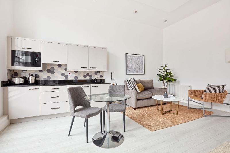 Sonder Mountjoy Square image