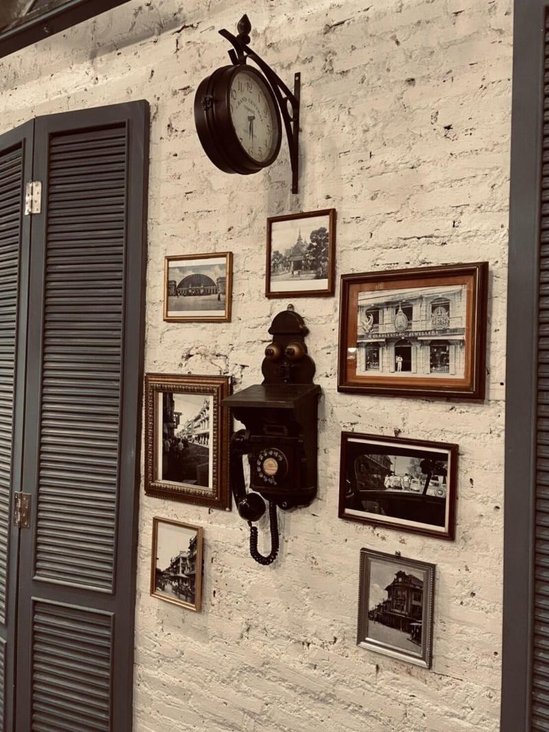 Central Old Town Cottage image