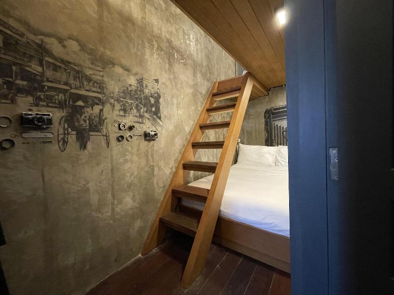 Central Old Town Cottage image