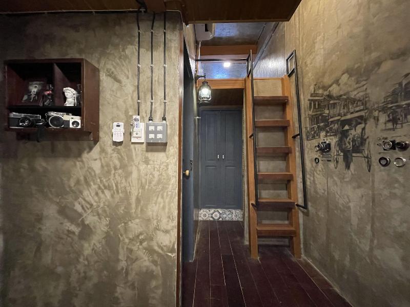 Central Old Town Cottage image
