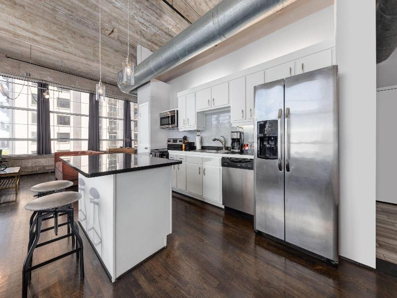 Reside Houston Downtown A Wyndham Residence image