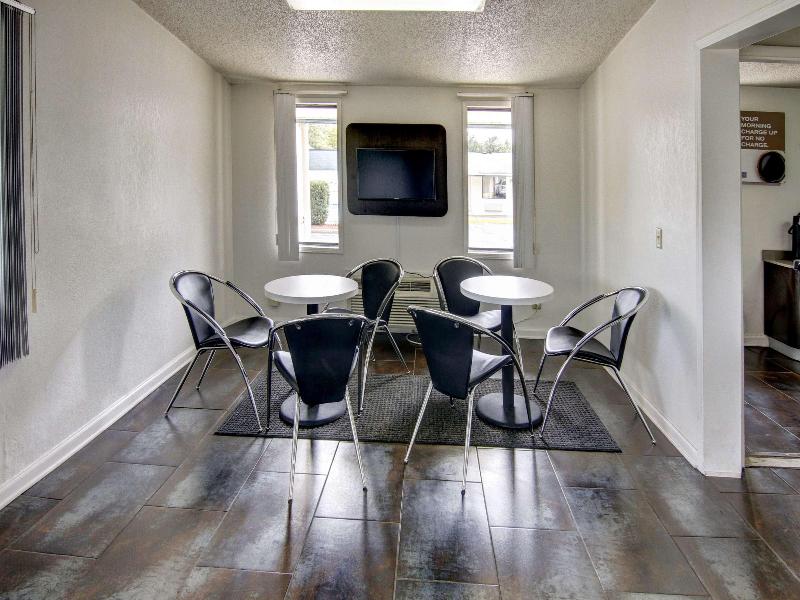 Motel 6 Union City Ga Atlanta Airport image