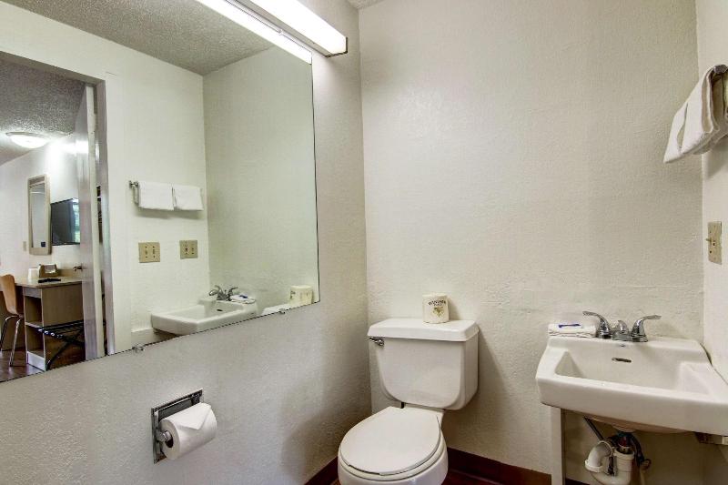 Motel 6 Union City Ga Atlanta Airport image