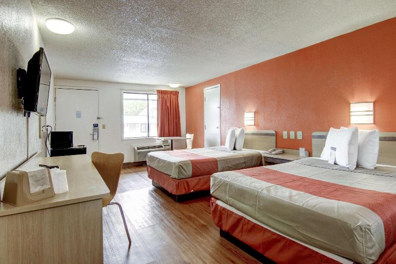 Motel 6 Union City Ga Atlanta Airport image