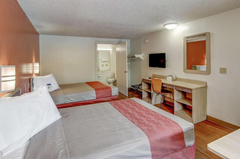 Motel 6 Union City Ga Atlanta Airport image