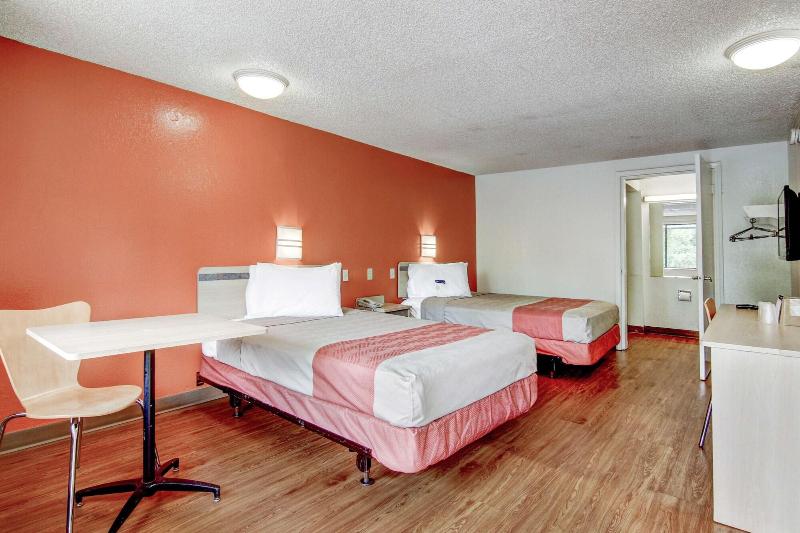 Motel 6 Union City Ga Atlanta Airport image