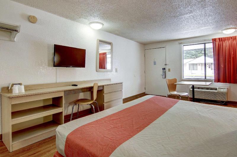 Motel 6 Union City Ga Atlanta Airport image