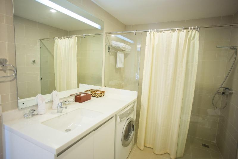 Bellevue Serviced Apartments image