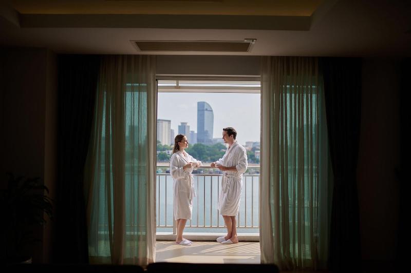 Bellevue Serviced Apartments image