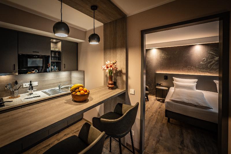 Loginn Hotel Stuttgart Zuffenhausen - Alojamientos en STUTTGART