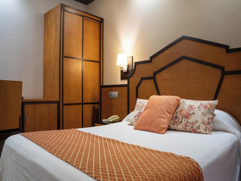 Hotel Ta O Manolo De Noia image