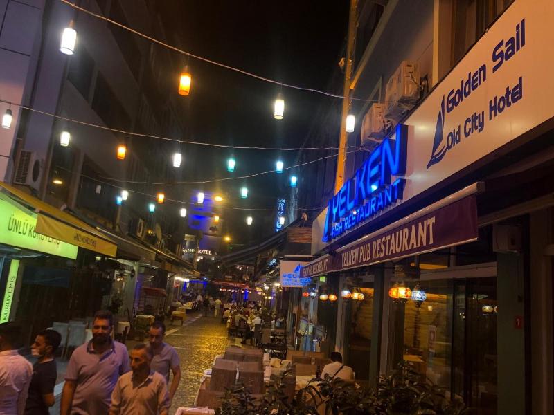 Golden Sail Hotel Old City image