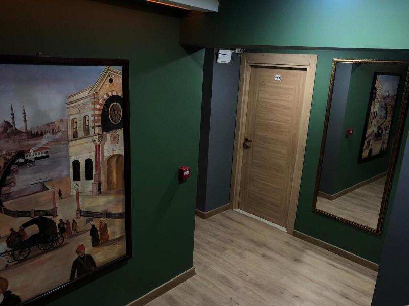 Golden Sail Hotel Old City image