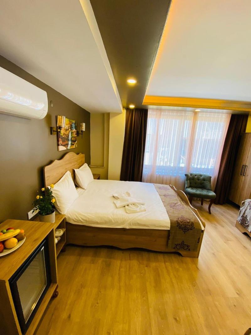 Golden Sail Hotel Old City image