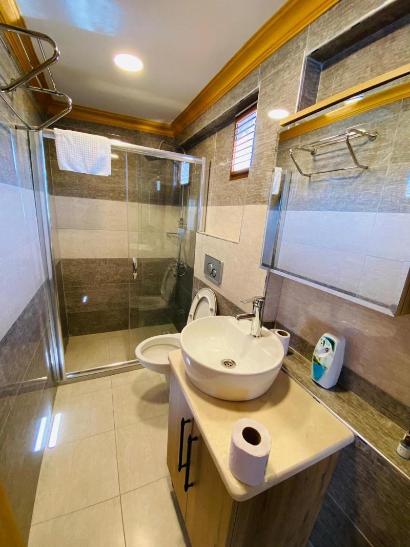Golden Sail Hotel Old City image