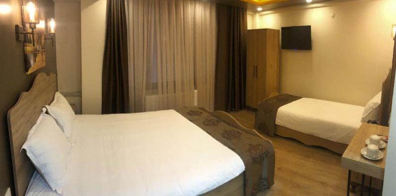 Golden Sail Hotel Old City image