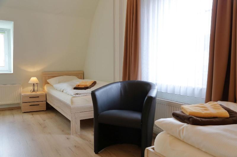 Pension Gasthof Und Hotel Roter Hirsch image