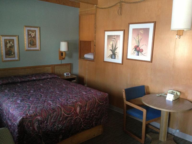 Jamestown Motel image