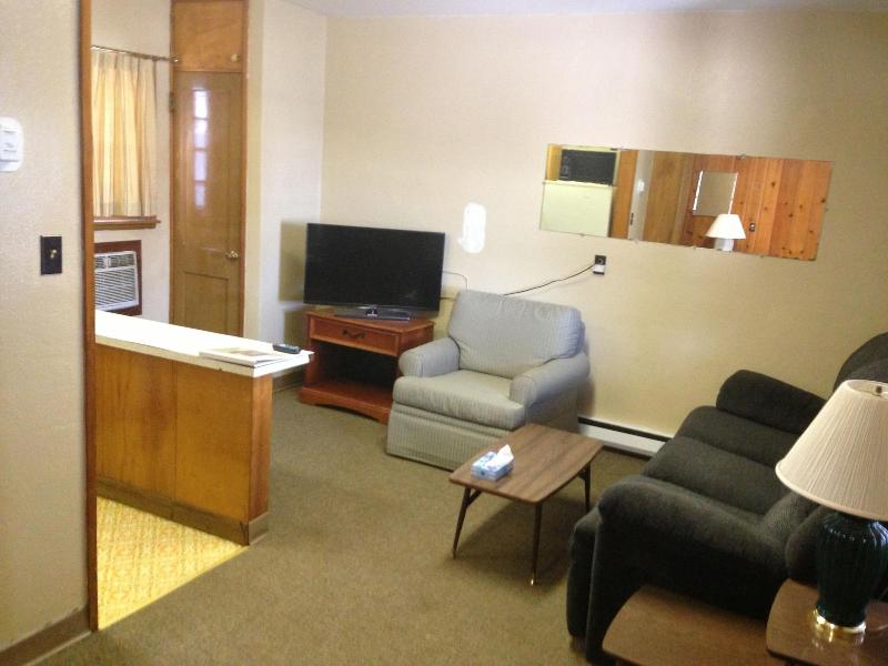 Jamestown Motel image
