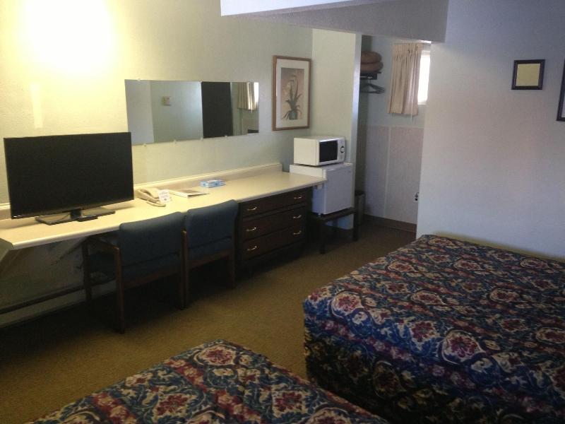 Jamestown Motel image
