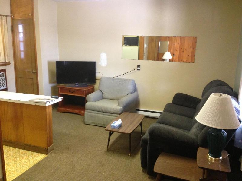 Jamestown Motel image