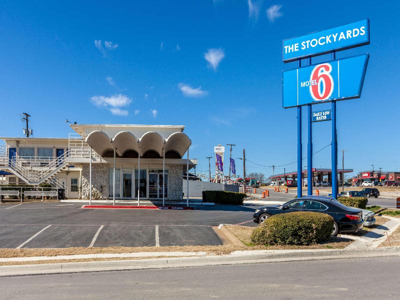 Motel6 Fort Worth, TX - Stockyards image