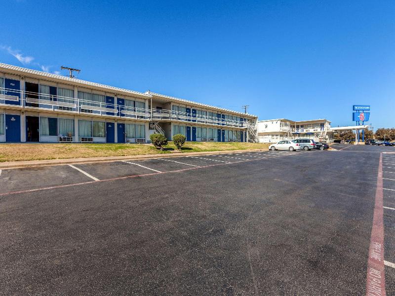 Motel6 Fort Worth, TX - Stockyards image