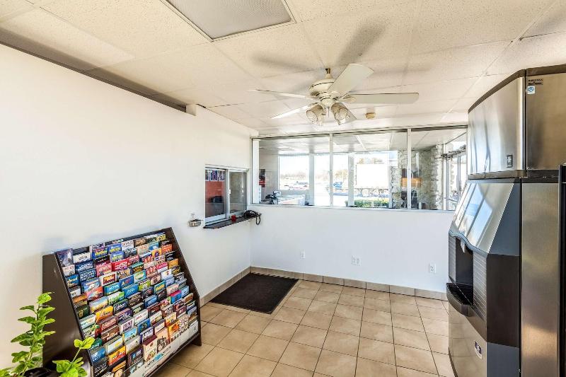 Motel6 Fort Worth, TX - Stockyards image