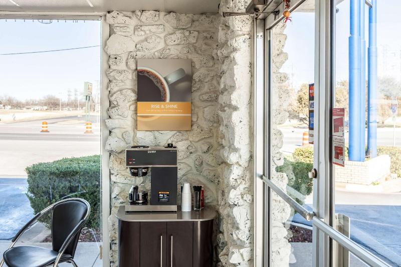 Motel6 Fort Worth, TX - Stockyards image