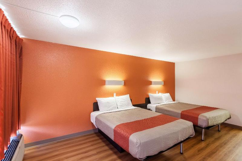 Motel6 Fort Worth, TX - Stockyards image