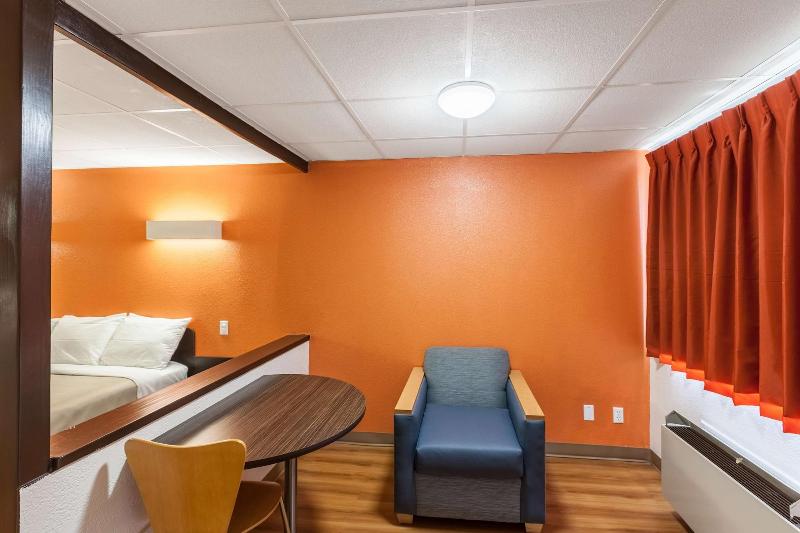 Motel6 Fort Worth, TX - Stockyards image