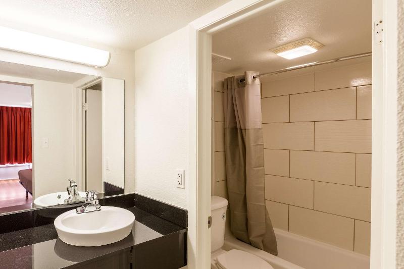 Motel6 Fort Worth, TX - Stockyards image