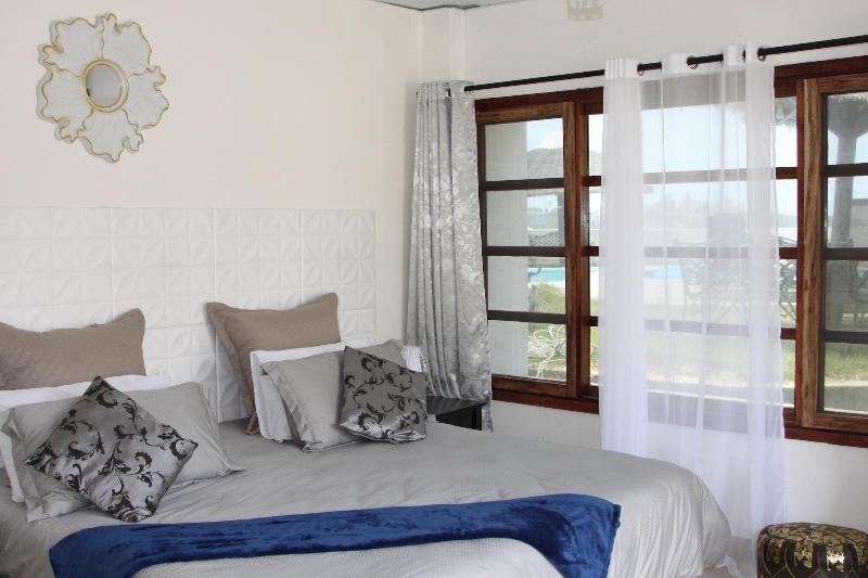 Catembe Beach Lodge image