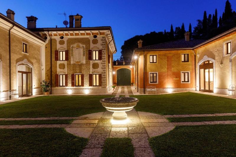 Villa Padovani Relais De Charme image