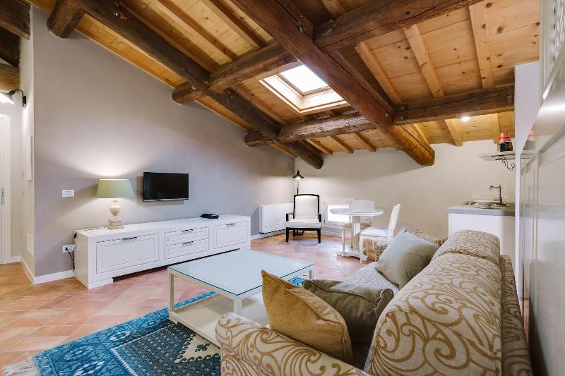 Villa Padovani Relais De Charme image