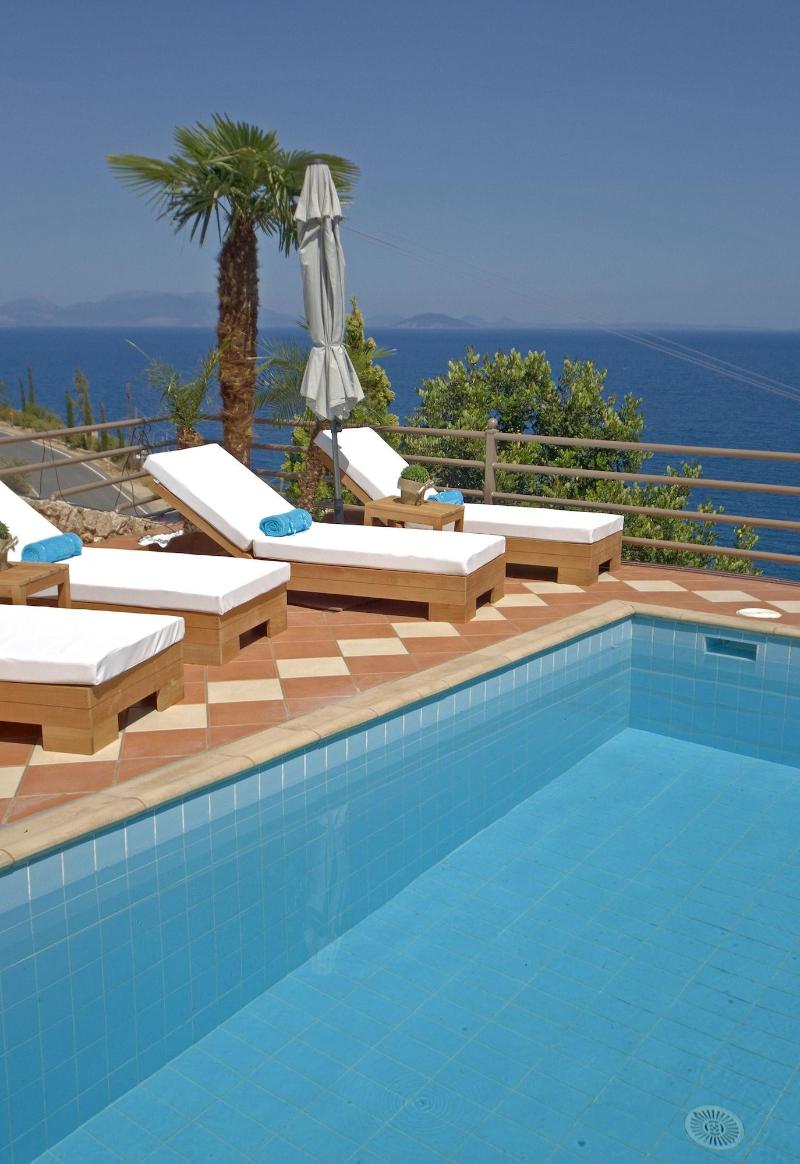 Blue Horizon Suites image